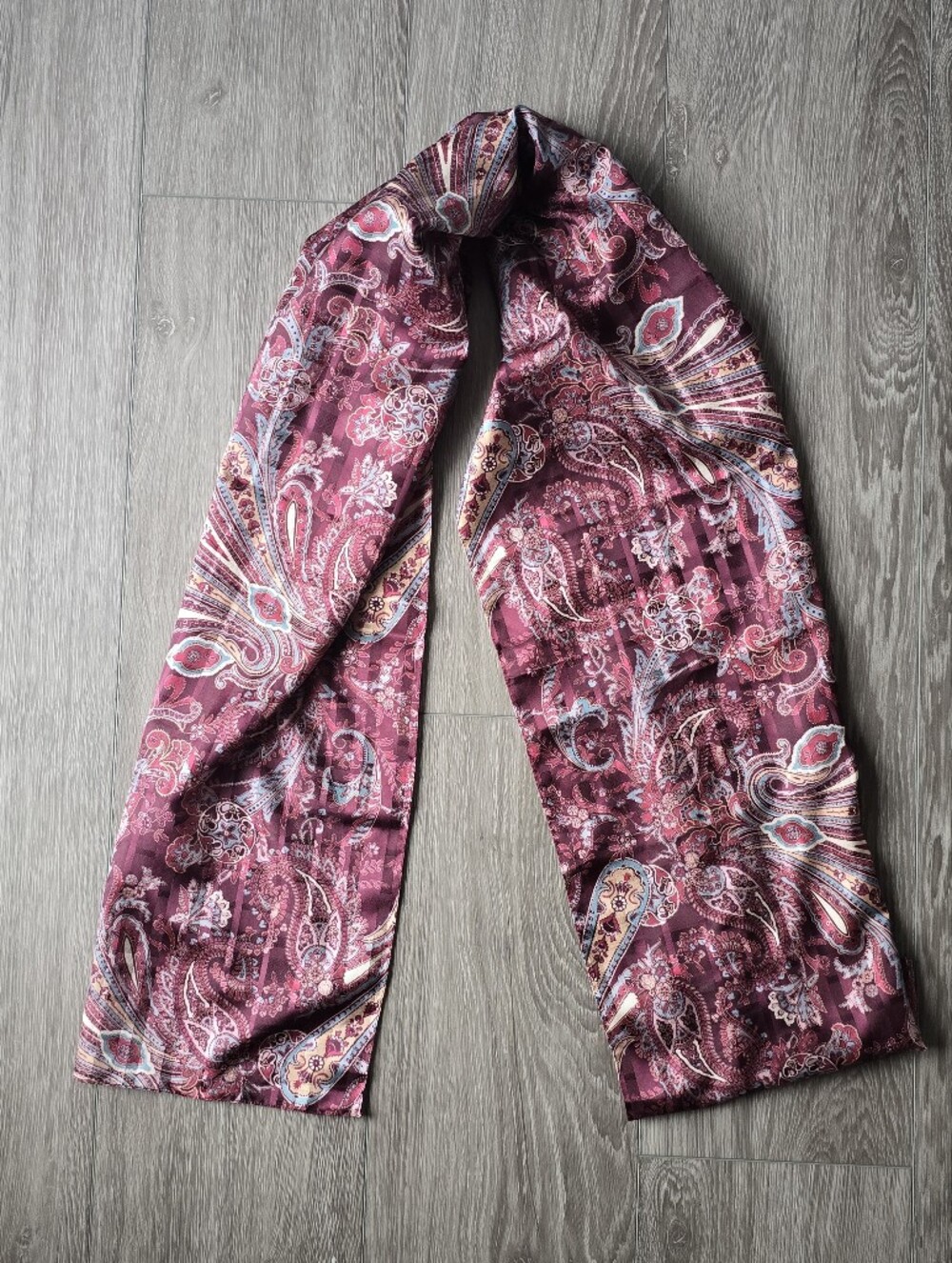 Accessory Street Paisley Oblong Scarf Burgundy Wine Blue Italy 15x60